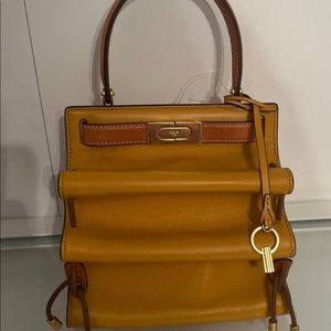 Sold-Tory Burch Lee Radziwill Petite